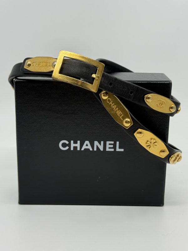 Ceinture Chanel cuir et incrustations