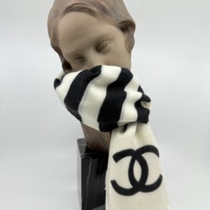 Écharpe Chanel Cachemire
